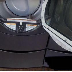 Kenmore Elite HE3 Gas Dryer On Pedestal