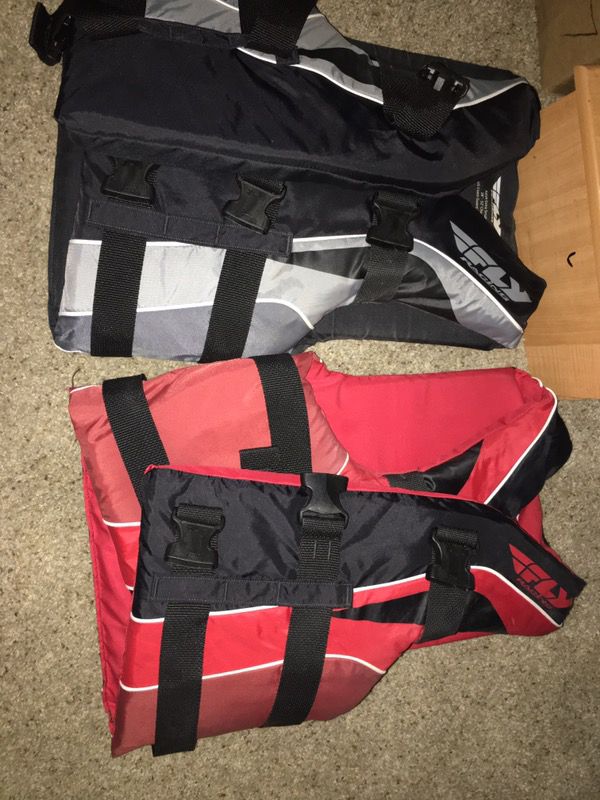 Fly racing life jackets. Red size s/m black size xs