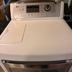 Washer& Dryer Set- Dry Excellent/Washer Needs Fixing 