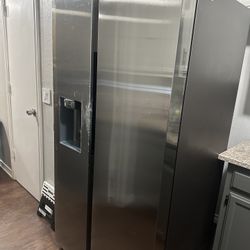 Like New Samsung Fridge Smart Side By Side