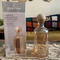 Crofton Glass Decanter 