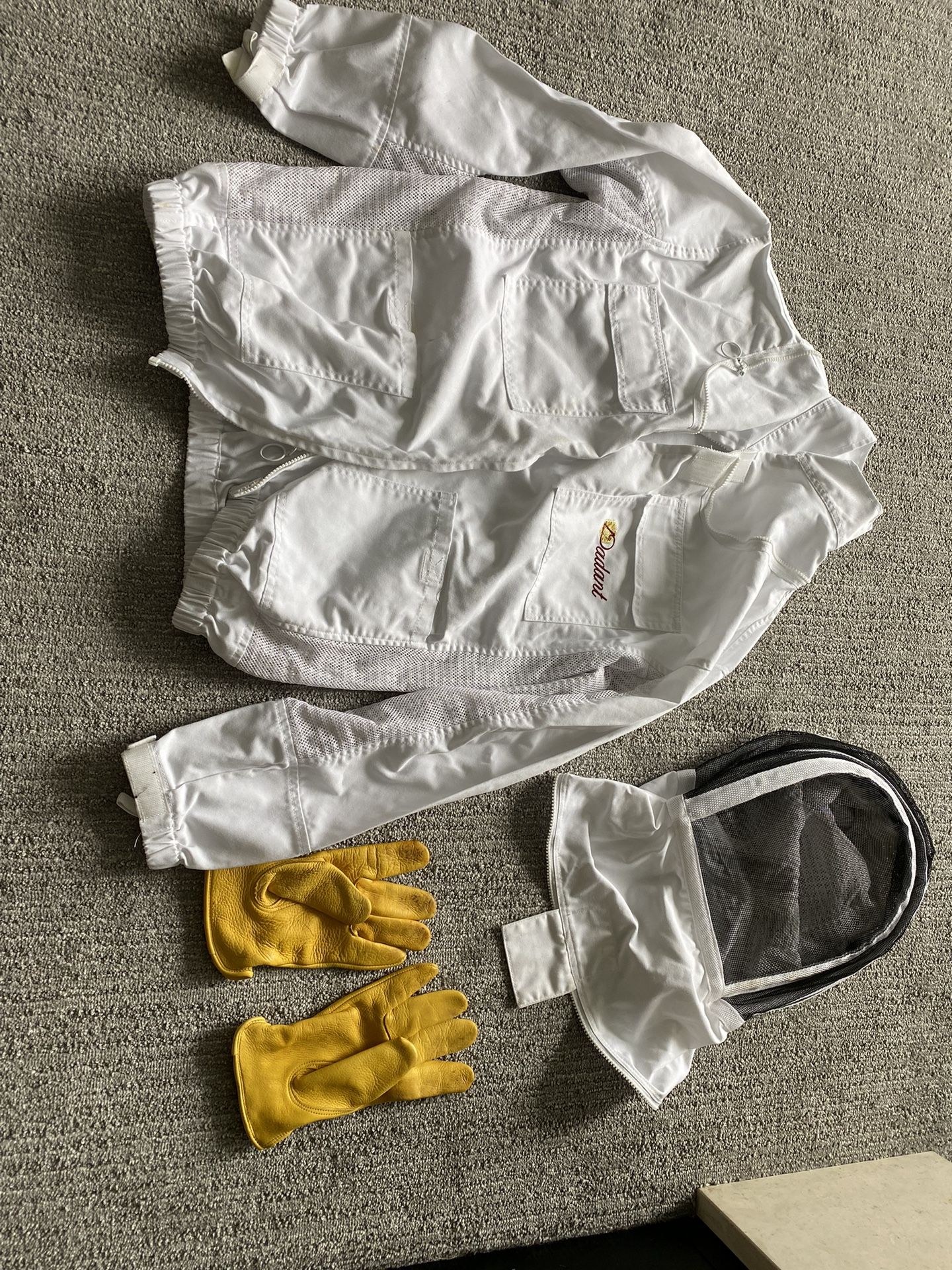 Large Dadant Beekeeping Jacket, Veil, Gloves