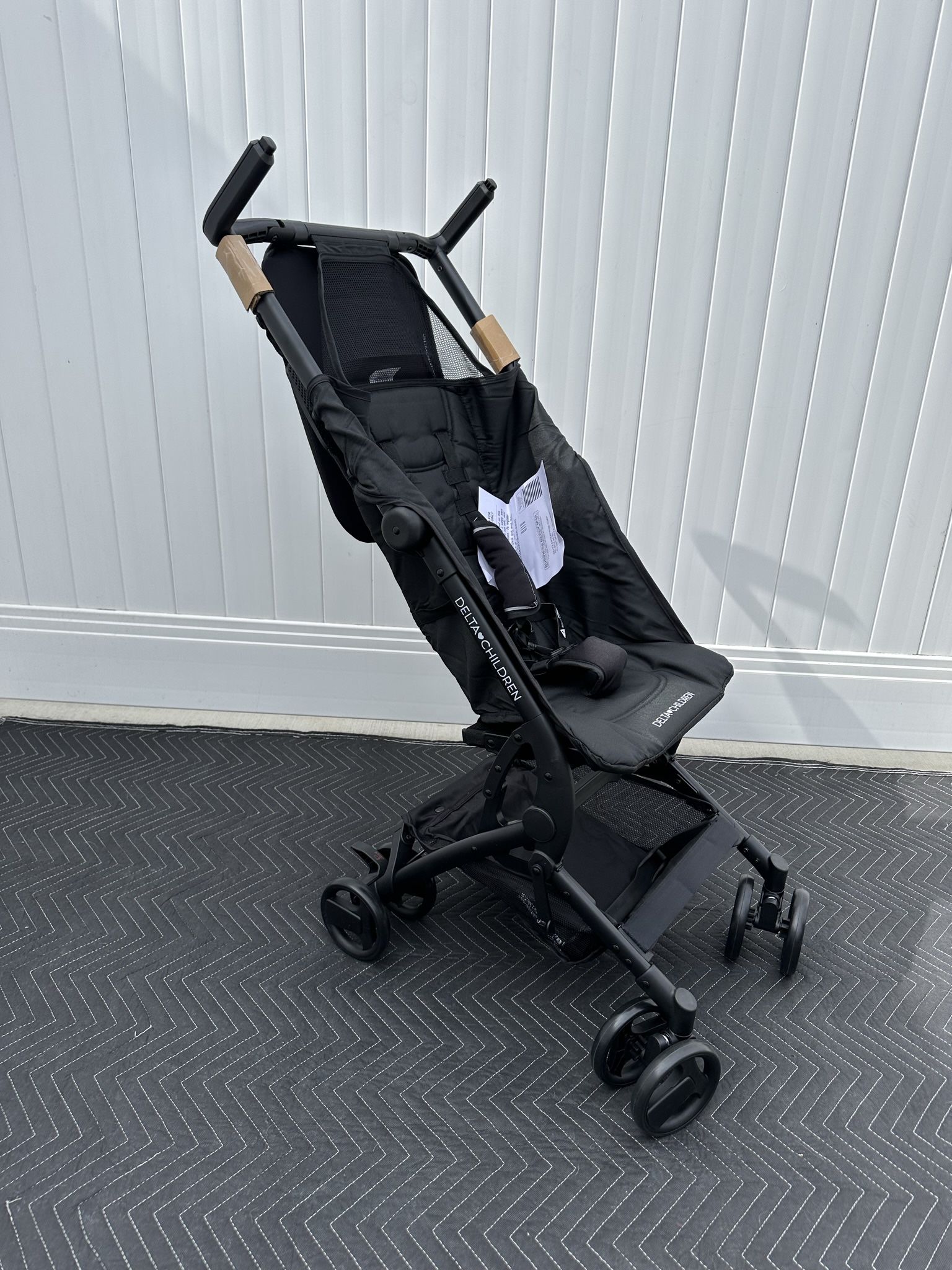 New Travel Stroller/ Compact Stroller / Fold Up Stroller