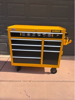 DeWalt top and bottom box brand new
