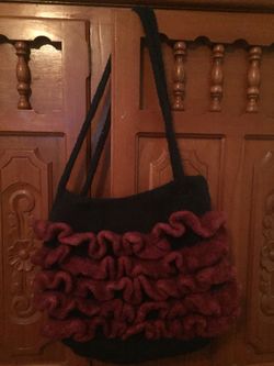 Vintage Wool Ruffle Purse!