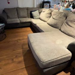 Ashely Grey Sectional 