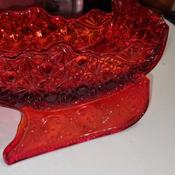 Christmas Sleigh Candy Dish🎄 L.G. Wright Glass Company - Mint Condition  - Red Buttons & Daisies  - Beautiful! - Shop Early and Save! Circa 1950's