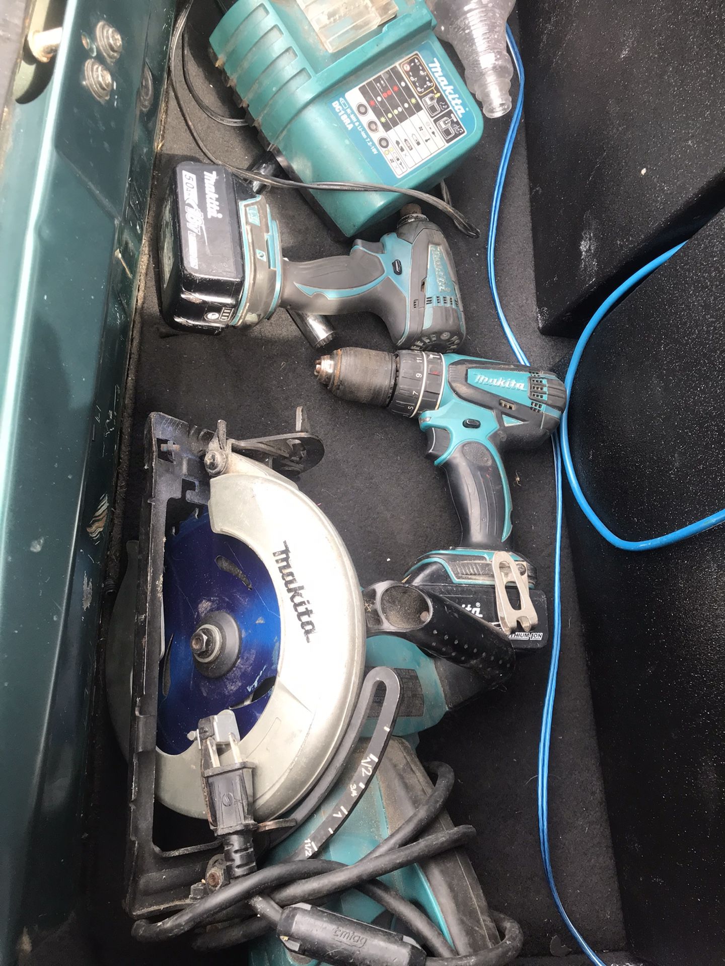 Makita Drill And Saw Combo With Charger