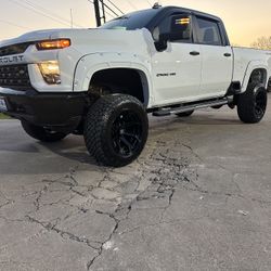 Lift Kits / Wheels /tires 