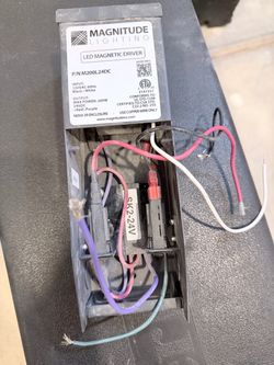 NEVER USED- Magnitude Lighting 200W 24V LED Magnetic Driver (M200L24DC) – Outdoor Rated