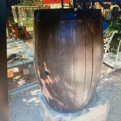 Stain Wine Barrows With Tops For A Table 