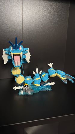Pokémon Gyarados Figure