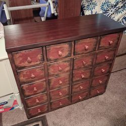 Dresser
