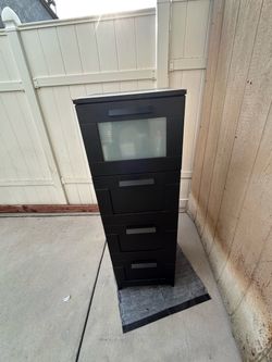 Ikea 4 drawer dresser