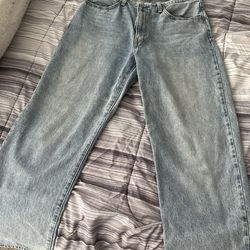levis  jeans 94 baggy .size m