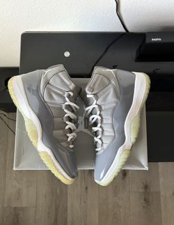 Air Jordan 11 Retro Cool Grey 2021 Size 10.5 - OG Box - Clean