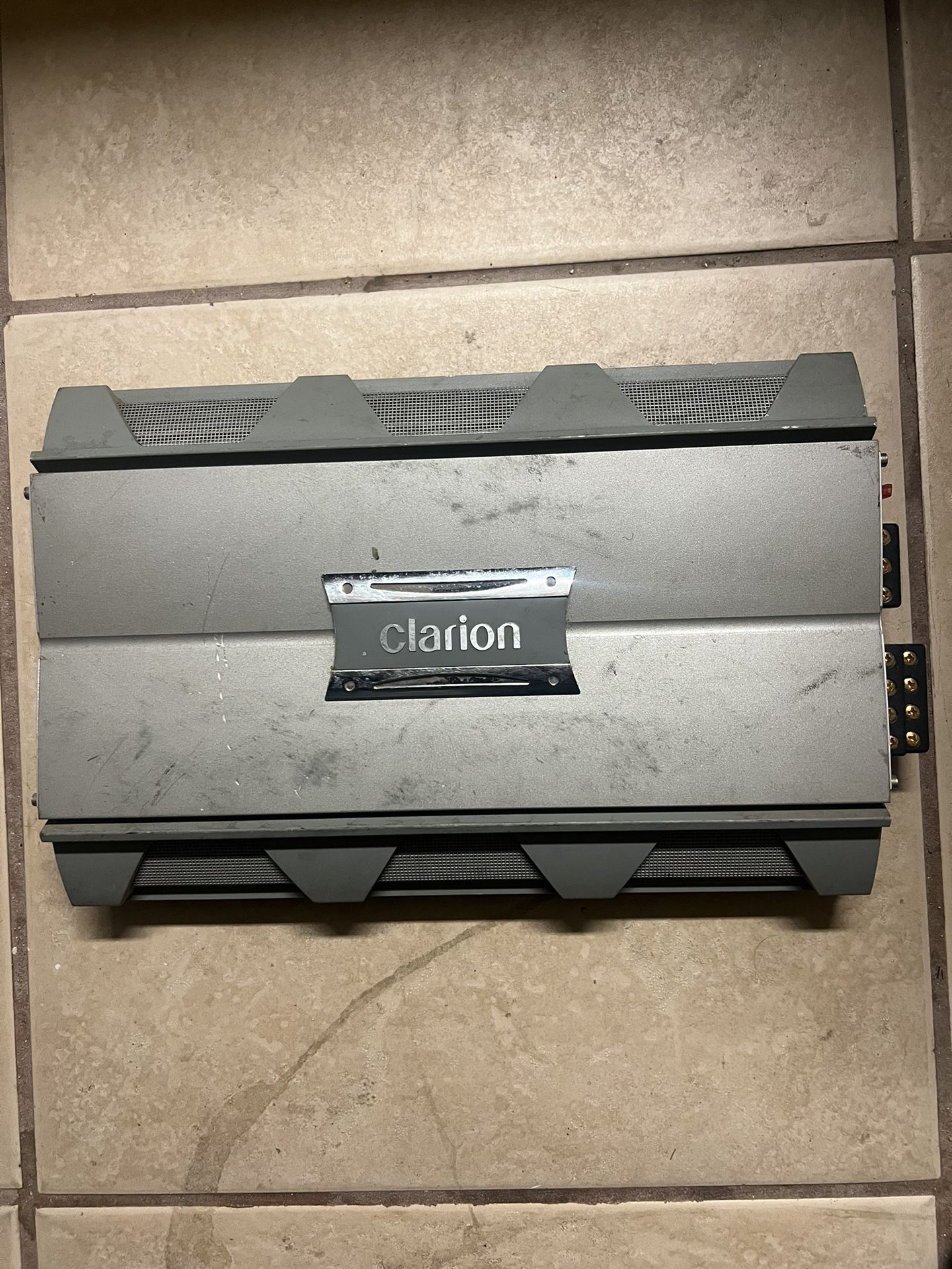Clarion 4 Channel Amp