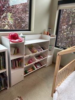 Kids white shelf