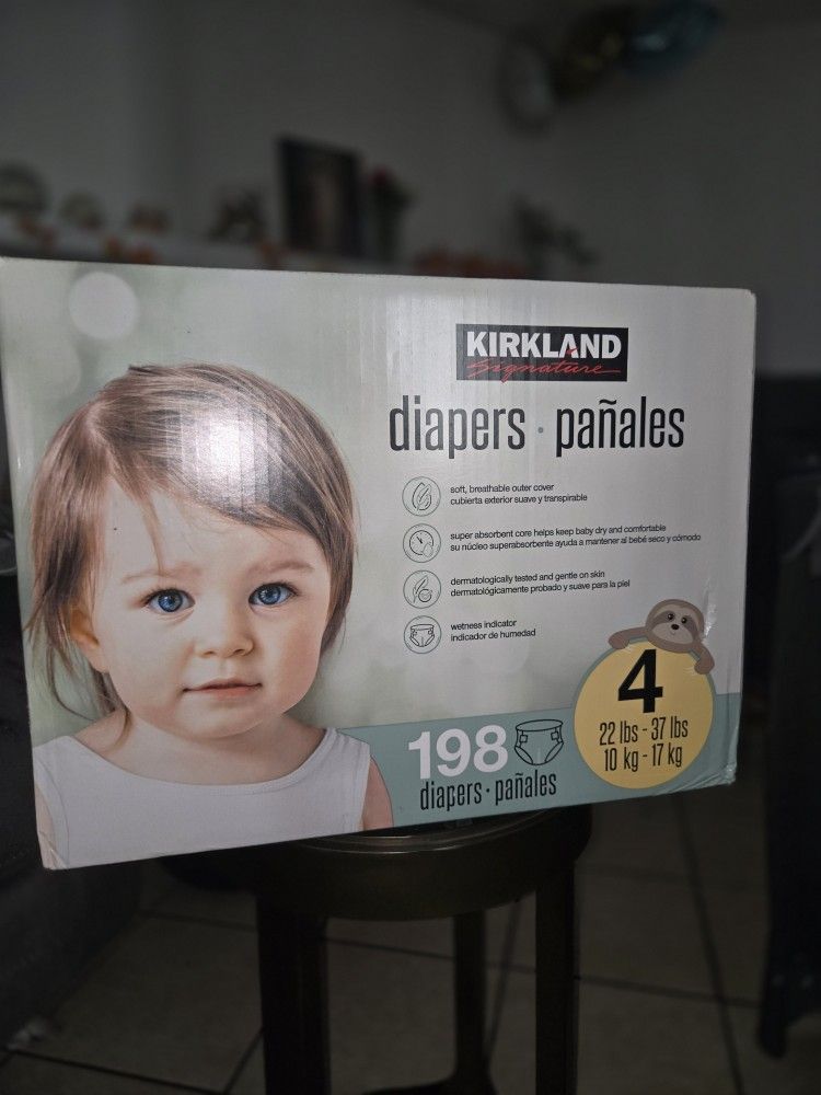 Kirkland Diapers 