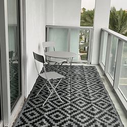 Coffee Table and chairs