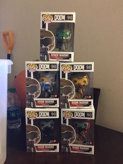 DOOM space Marine Set ! Mint condition