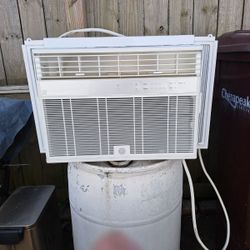 Air conditioner 12000 btu GE w/ Wifi.  Used 1 year. Great Condition. Cools 2-3 rms. CASH ONLY!