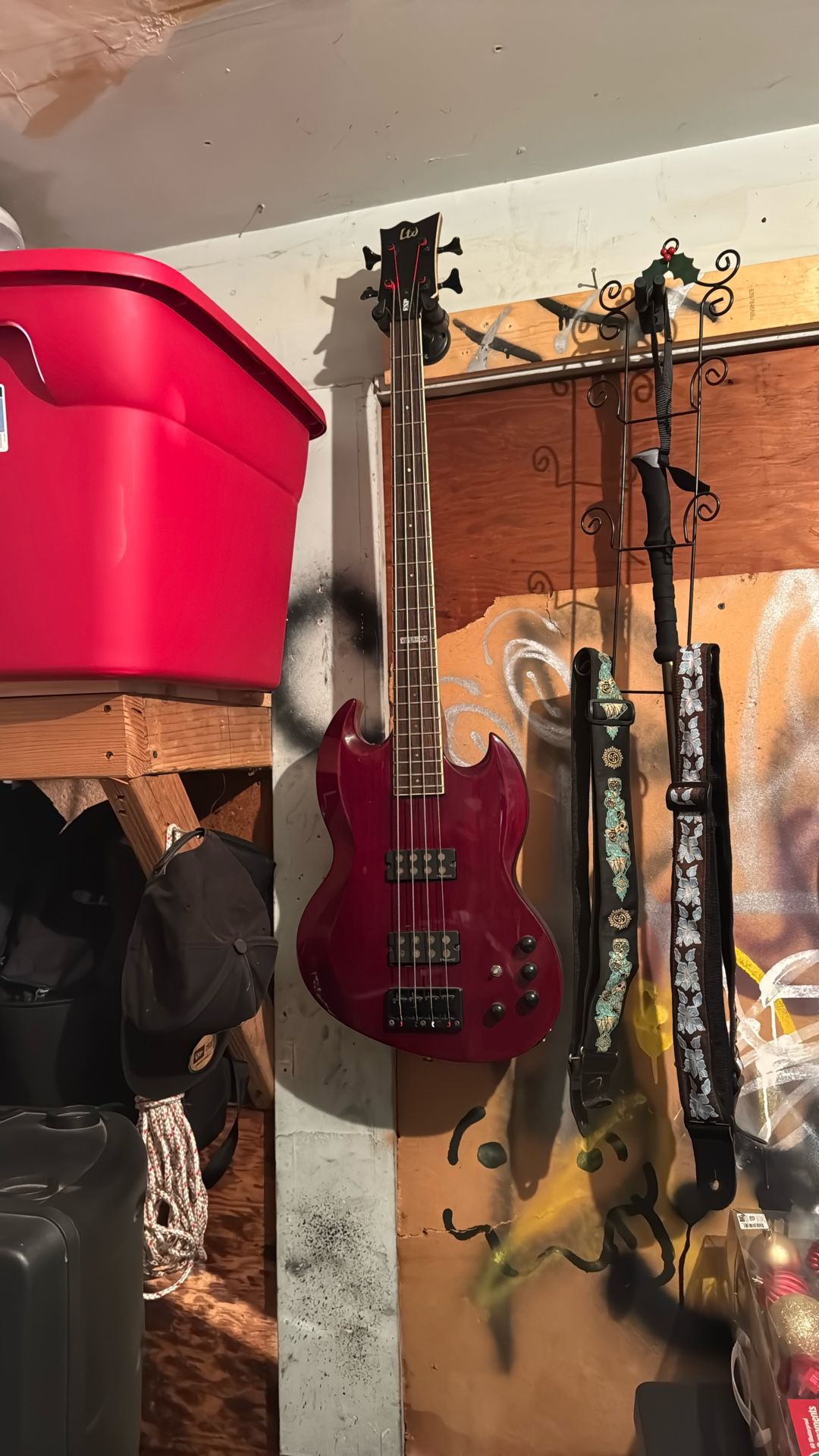 Bass Guitar Ltd