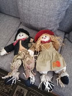 Two Scarecrew dolls