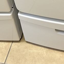 Samsung Washer and Dryer Pedestal