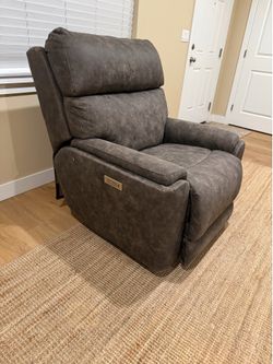 Stanton Furniture 823 Power Headrest and Lumbar Reclining Chair
