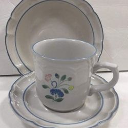 Stoneware Cups and Saucers , Hearthside Floral Expressions new