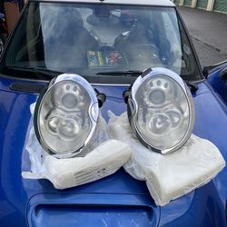 2005 MINI R53 Xenon Headlights With Working Water Sprayers.
