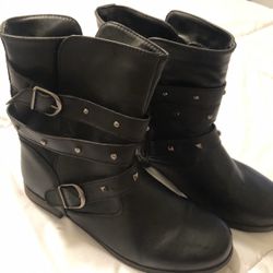 Girls Boots