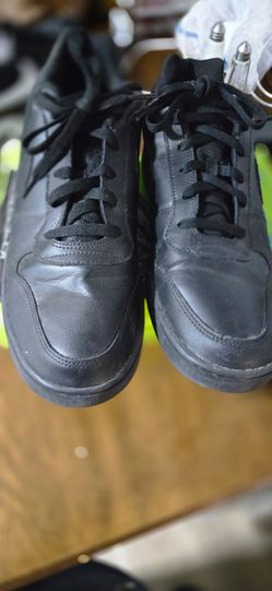 Nike Black Low-Top Leather Sneakers