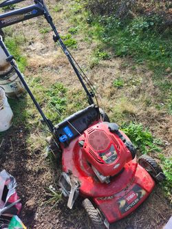 Toro Recycler 22 Personal Pace Self-Propelled Mower