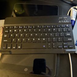 iPad keyboard Bluetooth 