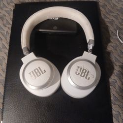 JBL LIve Headphones