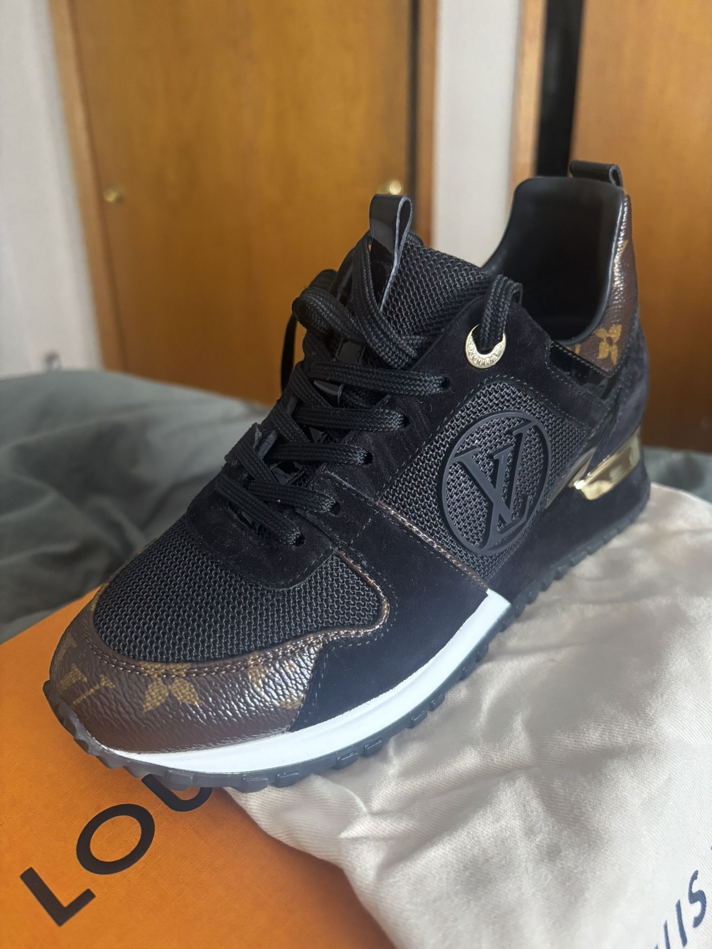 Louis Vuitton Sneakers 