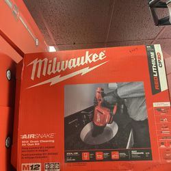 Milwaukee M12 Drain Cleaning Air Gun Kit