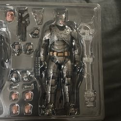 Fondjoy Battle Damaged Armored Batman