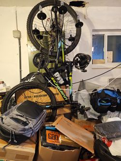 Schwinn Bike bicycle Lots of accessories 