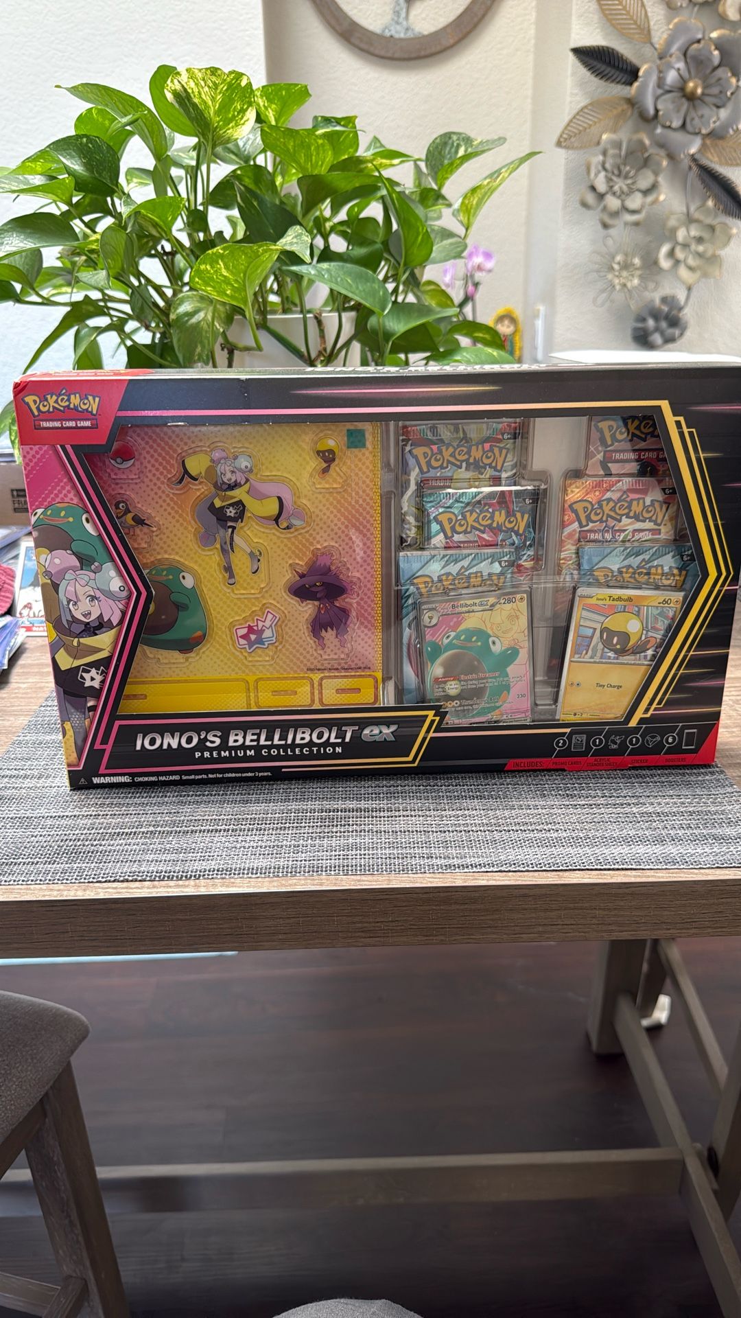 Pokemon TCG Ionos Bellibolt Ex Premium Collection Box- Journey Together SEALED
