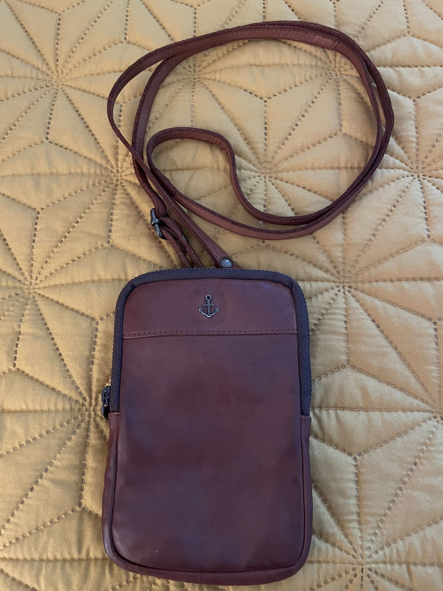Crossbody Handbag Purse - Crossbody Cellphone Hand Bag - Harbour 2nd  Genuine Leather (Never Used)