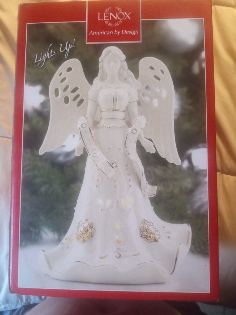 Lenox Florentine & Pearl Collection lighted angel figurine