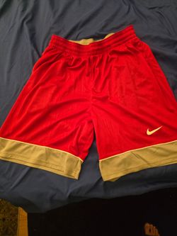 Nike basketball shorts size XL