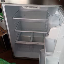 Midea Refrigerator 
