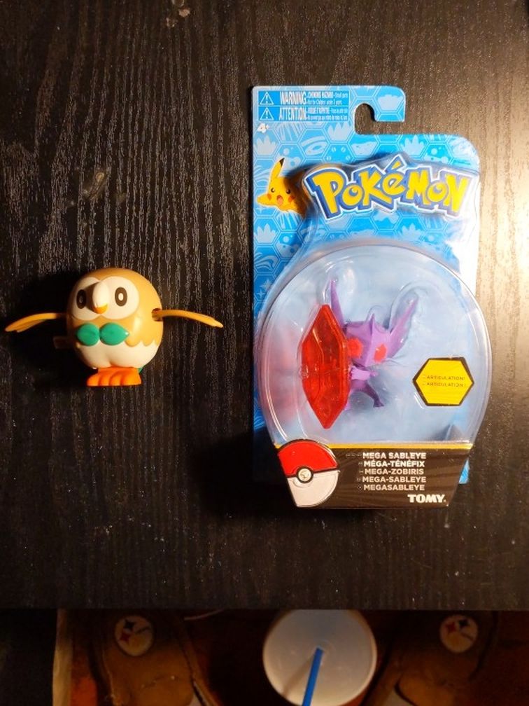 Pokemon Toys: Sableye Action Figure & Rowlett Wind-up Toy