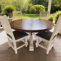 Solid Wood Farmhouse Round Dining Table & 4 Chairs – Excellent Condition