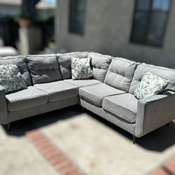 Gray 2 Piece Sectional Couch 