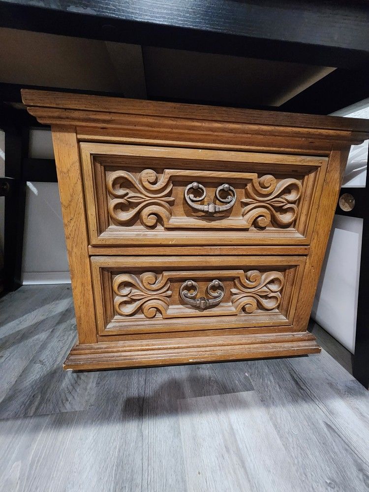 Night Stand / End Table 